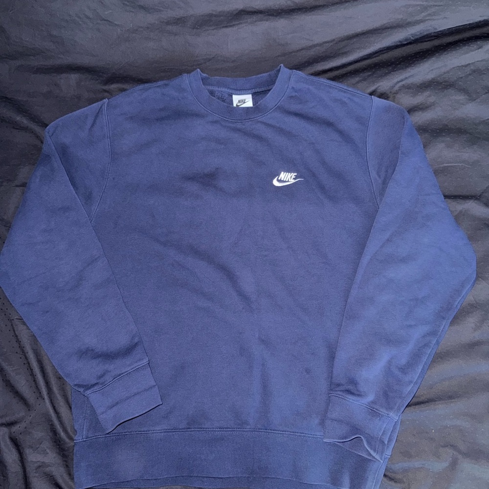 Nike Men's Dark Blue Crewneck Sweatshirt with White Swoosh